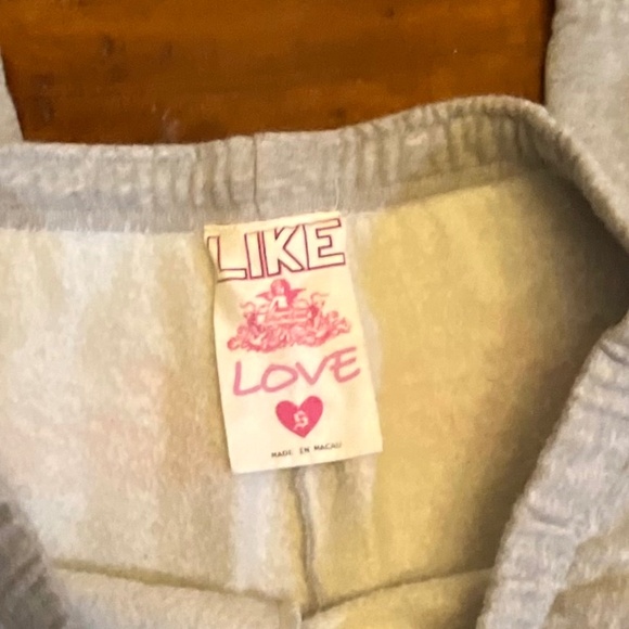 Like Love Gray Sweatpants with Pink NWOT SZ S - Picture 4 of 9
